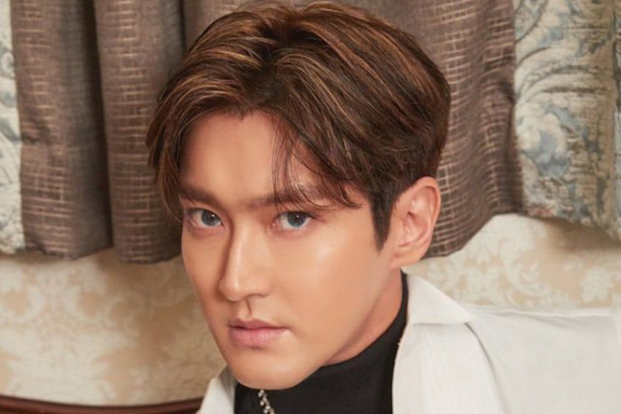 Siwon SUJU Didiagnosa Positif Covid-19 siwon