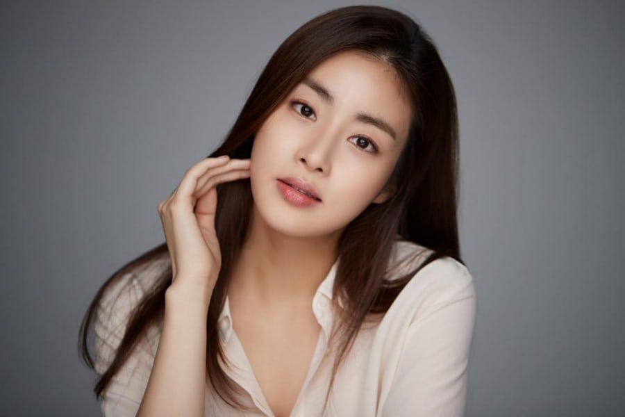 Kang Sora Dikabarkan akan Kembali Berakting Pasca Cuti Melahirkan
