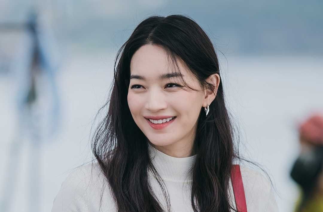 Shin Min Ah Ucapkan Terima Kasih untuk Fans Indonesia mina5