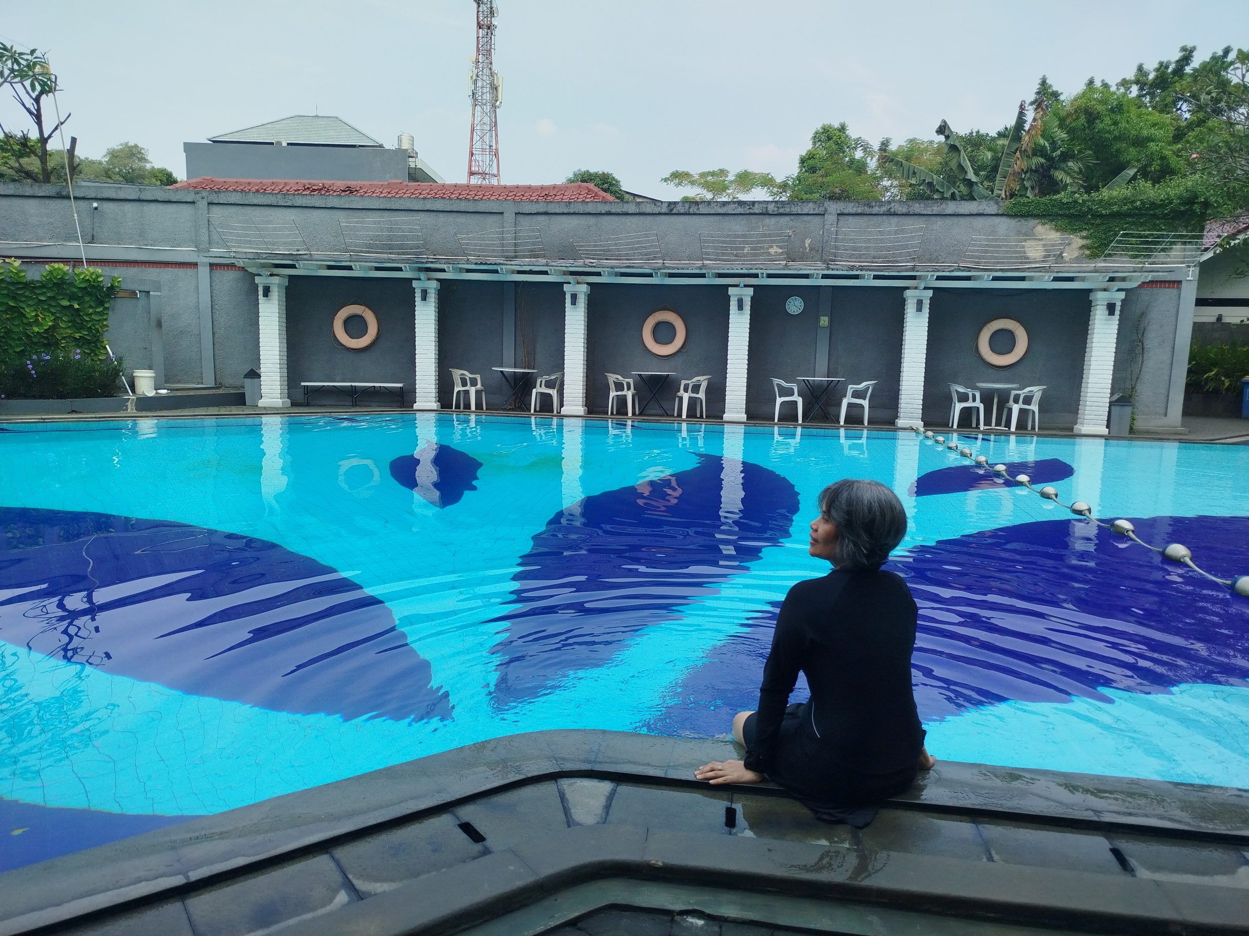 Rutin Berenang Bablas Stres-e !